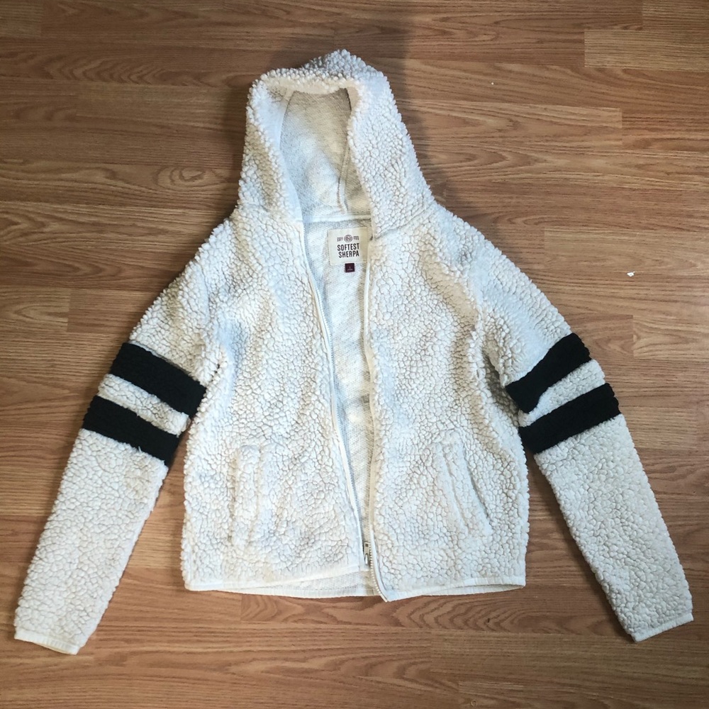 Hooded Sherpa jacket